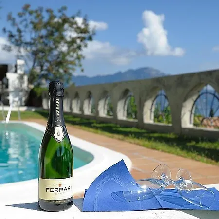 Vila Sleeps 6 Pool Air Con Wifi Conca dei Marini