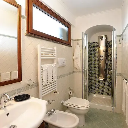 Vila Sleeps 6 Pool Air Con Wifi Conca dei Marini