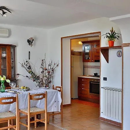 Sleeps 6 Pool Air Con Wifi Vila